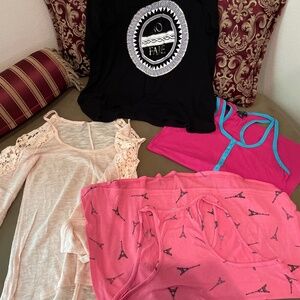 lot of 4 tshirt top junior size s/med